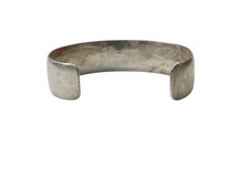 Vintage Fred Harvey era sterling silver hand stamped Navajo cuff bracelet - Additional view 2