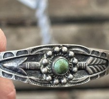 VINTAGE FRED HARVEY ERA Sterling Silver Turquoise GIANT ARROW Bracelet CUFF - Additional view 2