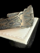 1940s Fred Harvey Navajo Coin Silver Stamped Arrow & Thunderbird Cuff Bracelet - Additional view 19