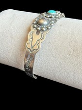Vintage Native American Fred Harvey Era Signed Coin Silver Turquoise Cuff - Additional view 3