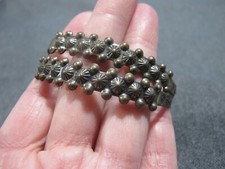 Vintage Fred Harvey style silvertone metal 2 small rusted cuffs bracelets - Additional view 1