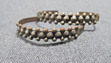 Vintage Fred Harvey style silvertone metal 2 small rusted cuffs bracelets - Additional view 2