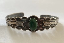 OLD FRED HARVEY ERA Navajo Turquoise Double ARROW SCALLOPED Sterling Bracelet