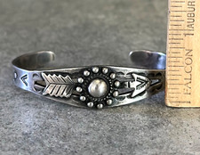 OLD FRED HARVEY ERA Navajo Turquoise CONCHO ARROW RATTLESNAKE Sterling Bracelet - Additional view 9