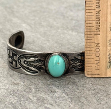 Old FRED HARVEY ERA Navajo Turquoise WHIRLING LOG REPOUSSE Silver Bracelet - Additional view 13
