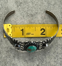 Vintage Fred Harvey Era Navajo CERRILLOS Turquoise Split Shank Sterling Bracelet - Additional view 12