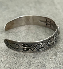 Vintage Fred Harvey Era Navajo Turquoise Gila monster Coin silver Bracelet - Additional view 6