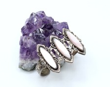 Fred Harvey Era stamp work sterling silver mother of pearl cuff bracelet 45.52g - Additional view 1