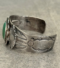 Old VTG FRED HARVEY ERA HAND STAMPED NAVAJO Turquoise Silver Bracelet 37g 7 in - Additional view 6