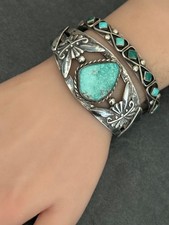 Old Fred Harvey era PRETTY GIRL Navajo Royston Turquoise Sterling Bracelet 32.5g - Additional view 4