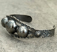 Vintage FRED HARVEY ERA Navajo CONCHO DOME Sterling Silver Bracelet - Additional view 2