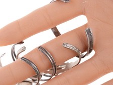 4 Vintage Childs Navajo/Fred Harvey Era cuff bracelets - Additional view 1