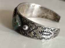 Vintage Navajo Old Pawn Fred Harvey Era Turquoise Sterling Silver Cuff Bracelet - Additional view 12