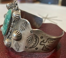Fred Harvey Era Navajo Sterling Silver Stamped Turquoise Cuff Bracelet 38.8 Gram - Additional view 3