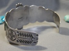 Fred Harvey Era NAVAJO Natural TURQUOISE Sterling Silver DOG HORSE Cuff Bracelet - Additional view 6