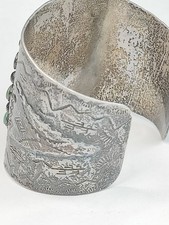 Vintage Early Fred Harvey Large Green Rhinestone Cuff Bracelet - Additional view 5