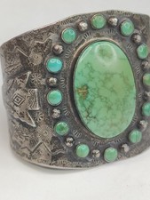 Vintage Early Fred Harvey Large Green Rhinestone Cuff Bracelet - Additional view 7