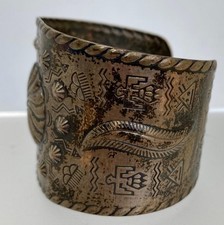 Fred Harvey Era Sterling Silver Stamped Cuff Bracelet 46g - Additional view 1