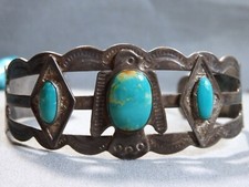Fred HarveyEra NAVAJO Nevada TURQUOISE Sterling Silver THUNDERBIRD Cuff Bracelet - Additional view 2