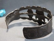 Fred HarveyEra NAVAJO Nevada TURQUOISE Sterling Silver THUNDERBIRD Cuff Bracelet - Additional view 8
