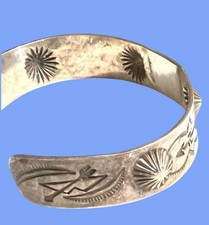 VTG Fred Harvey Era Sterling Silver WHIRLING LOG Repousse Cuff Bracelet WOW! - Additional view 3