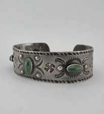 1930 Navajo Fred Harvey Silver Cerrillos Turquoise Whirling Log Thunderbird Cuff - Additional view 2