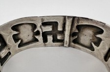 1930's Navajo Fred Harvey Silver Stamped Whirling Log Thunderbird Cuff Bracelet - Additional view 6