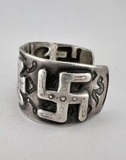 1930's Navajo Fred Harvey Silver Stamped Whirling Log Thunderbird Cuff Bracelet - Additional view 10