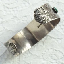 Vintage Fred Harvey Era Navajo Green Turquoise Thunderbird Cuff Bracelet T Bird - Additional view 7