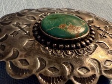 VTG NAVAJO FRED HARVEY ERA STERLING TURQUOISE CROSSED ARROWS STAMPED CONCHO PIN - Additional view 6