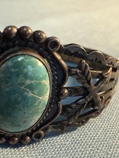 VTG NAVAJO OPEN BACK  STERLING F HARVEY TURQ CROSSED ARWS & THUNDERBIRD BRACELET - Additional view 6