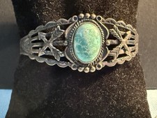 VTG NAVAJO OPEN BACK STERLING F HARVEY TURQ CROSSED ARWS & THUNDERBIRD BRACELET