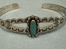 VINTAGE FRED HARVEY ERA STERLING TURQUOISE LIGHTNING / SUN STAMPED BRACELET - Additional view 1