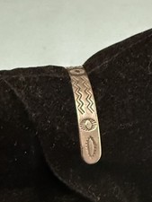 VINTAGE FRED HARVEY ERA STERLING TURQUOISE LIGHTNING / SUN STAMPED BRACELET - Additional view 12