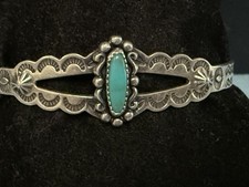 VINTAGE FRED HARVEY ERA STERLING TURQUOISE LIGHTNING / SUN STAMPED BRACELET - Additional view 3