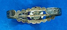 VINTAGE OLD FRED HARVEY ERA NAVAJO STERLING SILVER CROSSED ARROWS CUFF BRACELET - Additional view 5
