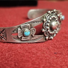 Vtg Fred Harvey Era Navajo Thunderbird Turquoise Stamped Sterling Silver Cuff - Additional view 1