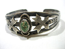 FRED HARVEY ERA NAVAJO STERLING SILVER ARROWS TURQUOISE CUFF BRACELET FOR REPAIR - Additional view 2