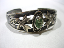 FRED HARVEY ERA NAVAJO STERLING SILVER ARROWS TURQUOISE CUFF BRACELET FOR REPAIR - Additional view 3