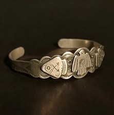 GREAT OLD FRED HARVEY STYLE THUNDERBIRD DESIGN STERLING SILVER BRACELET - Additional view 1
