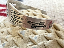 Vintage FRED HARVEY ERA sterling silver DOG CUFF bracelet Southwestern 6