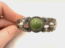 Vintage Fred Harvey Era Navajo Style Sterling Green Turquoise Cuff Bracelet - Additional view 12