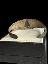 1940s Fred Harvey Navajo Coin Silver Stamped Arrow & Thunderbird Cuff Bracelet - Additional view 17