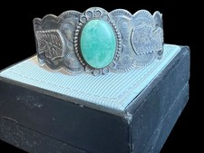 Older Fred Harvey Era Native American Chief Head Sterling Turquoise Cuff - Additional view 1