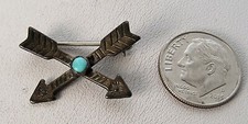 Awesome Fred Harvey House Era Small Navajo Turquoise Sterling Crossed Arrows Pin - Additional view 1