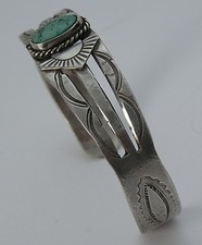 Fred Harvey Era Old Pawn Navajo Handwrought Symbol Stamped Turquoise Bracelet - Additional view 1