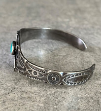 OLD FRED HARVEY ERA Navajo CROSSED ARROWS Turquoise  Sterling silver Bracelet - Additional view 4