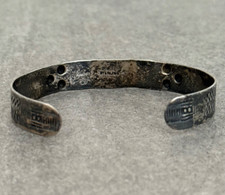 Old Vintage Fred Harvey Era Navajo Turquoise REPOUSSE Sterling silver Bracelet - Additional view 8