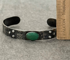Old Vintage Fred Harvey Era Navajo Turquoise REPOUSSE Sterling silver Bracelet - Additional view 9