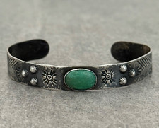 Old Vintage Fred Harvey Era Navajo Turquoise REPOUSSE Sterling silver Bracelet